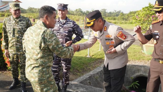 Kapolres Kutim Sambut Danrem 091 ASN, Agenda Penanaman Padi Serentak di Bengalon