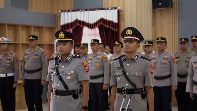 Kapolres Kutim AKBP Fauzan Arianto Pimpin Sertijab Kapolsek Sangatta Utara, IPTU Bambang Gantikan IPTU Alan Firdaus yang Geser ke Berau: Jaga Soliditas dan Tingkatkan Pelayanan