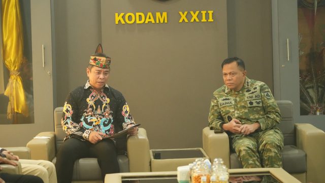 PANGDAM XXII/TAMBUN BUNGAI TERIMA AUDIENSI DAD KALTENG, RAJUT KEBERSAMAAN DALAM ETIKA DAN KEHORMATAN ADAT