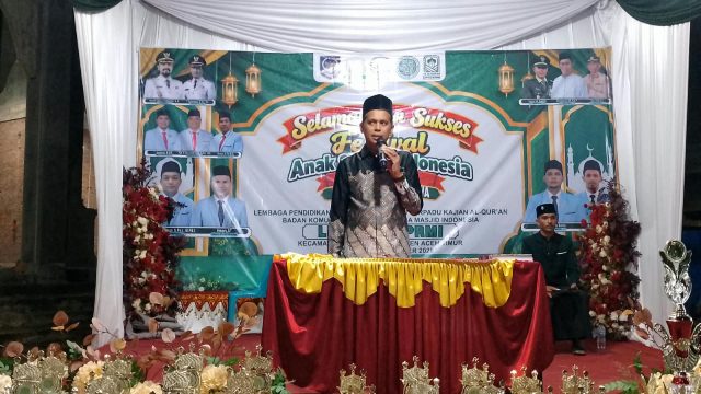 Camat Peudawa Iskandar,SE,M.A.P,, Resmi Menutup Festival Anak Soleh Indonesia (FASI)Ke II Kecamatan Peudawa.